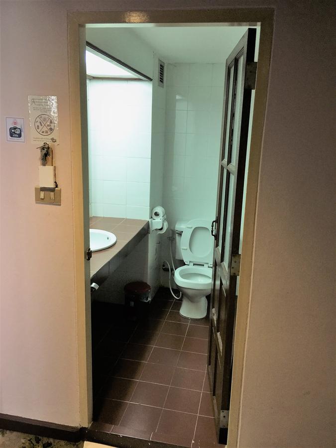 Daeng Plaza Hotel Phuket Buitenkant foto